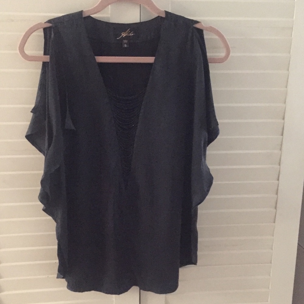 Akiko silk black top